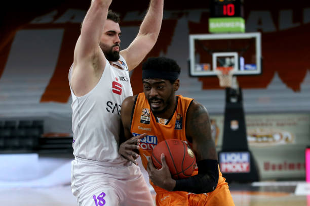 下坚实基础 下坚实基础